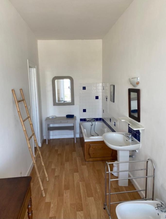 La Maison Du Port Mortagne-sur-Gironde Eksteriør bilde